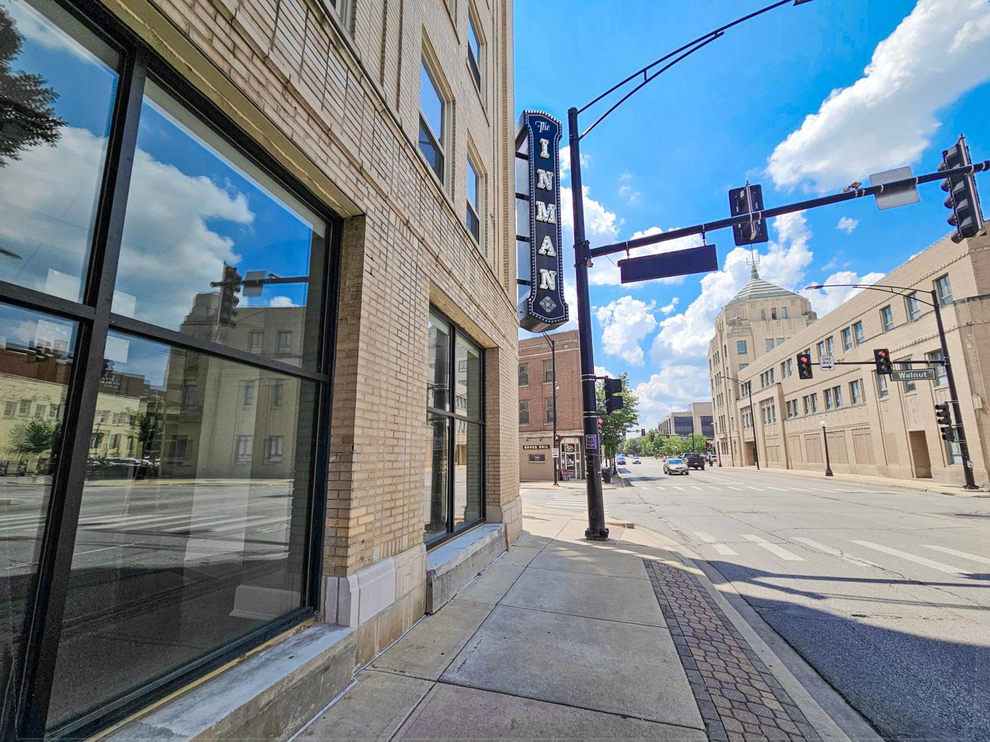 Gorgeous And Spacious Studio At The Historic Inman - 200 Champaign Exterior foto